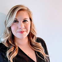 Adriana-Van-Oostveen-200